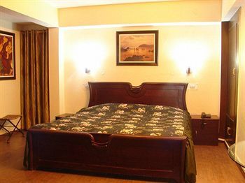 Hotel Emerald Heights Mussoorie Exteriör bild